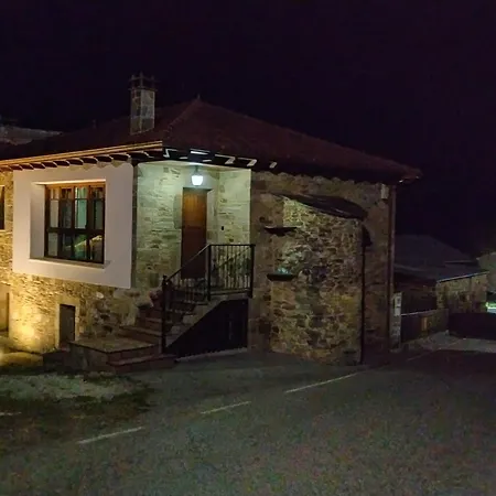 Casa De Aldea El Boje